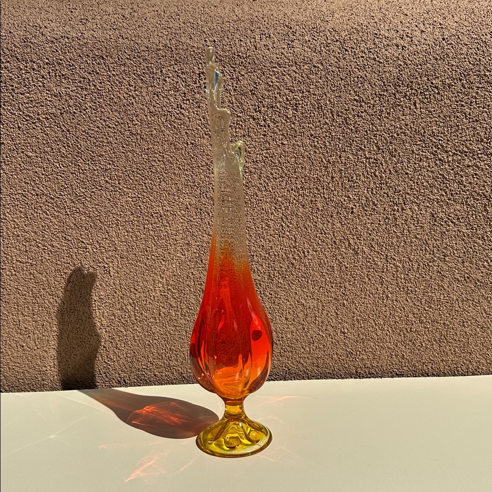 Viking Amberina 15.5” Swung Vase 6 Petal Mid Century Art Glass - Picture 5 of 12